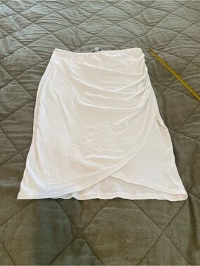 James Perse White Asymmetrical Wrap Skirt size 3 (M)